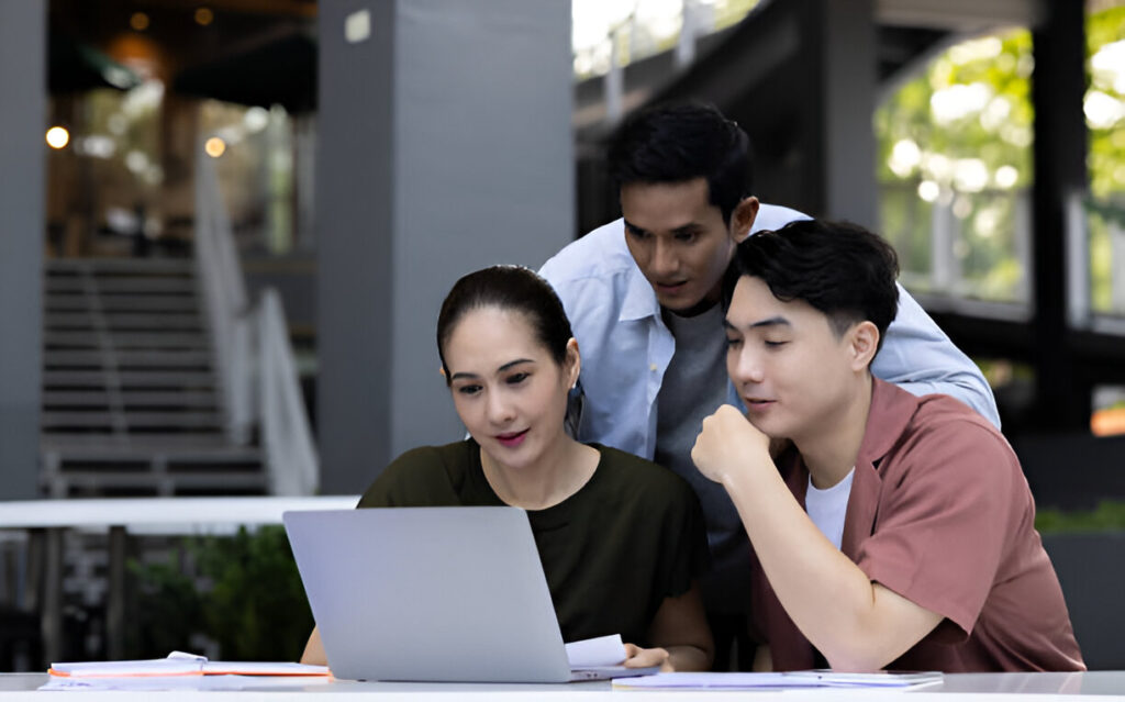 What Are the Top IT Courses to Boost Your Career in Singapore?