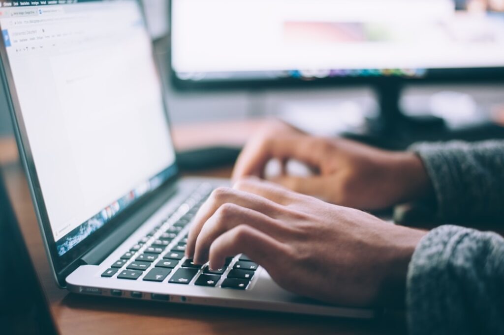 Mastering Laravel Eloquent Joins